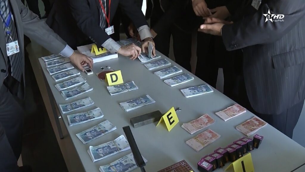 بركان: ايقاف شخصين يقومان بتزوير الأوراق النقدية