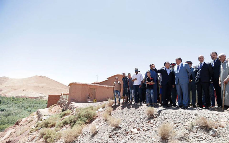 بعد تنغير..أخنوش يقف على سير وتقدم المشاريع الفلاحية بإقليم ورزازات