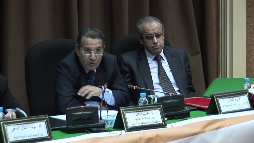 طلبة آكدال غاضبون: العميد كايخرج غي يتصور ويخلينا بلا مصالحنا الجامعية