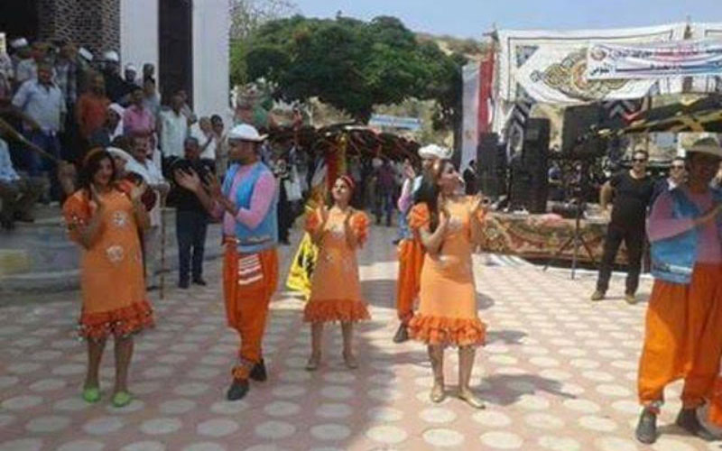   المصريين فتحو جامع جديد بالرقاصة 