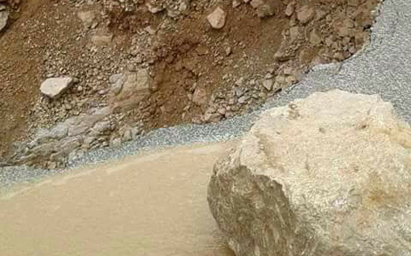 مناطق بتنغير تعيش في شبه عزلة بسبب الفياضانات