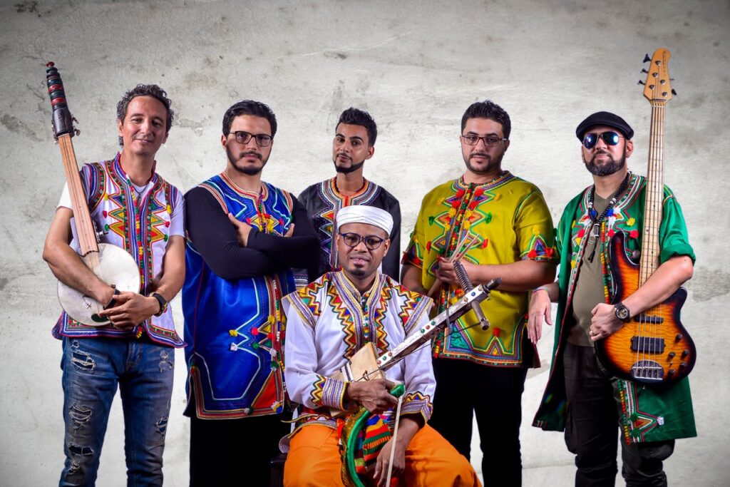 رباب فيزيون تبرز كفاح الإنسان الأمازيغي في “أمازيغ أدگيغ”