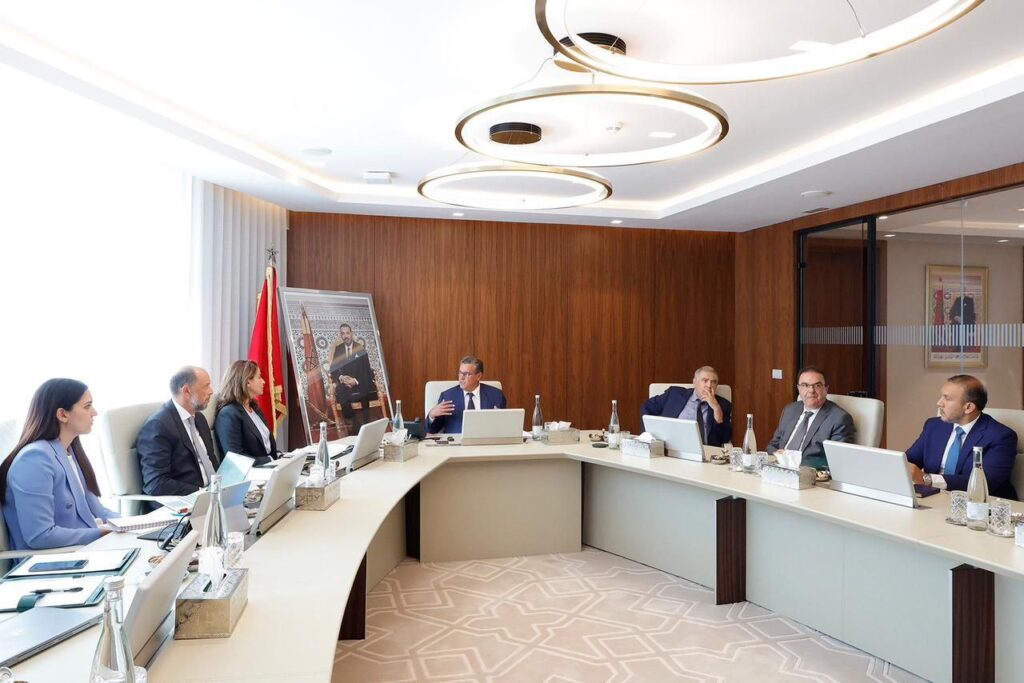 عزيز أخنوش يترأس الاجتماع الأول المتعلق بالشروع في تفعيل “عرض المغرب”