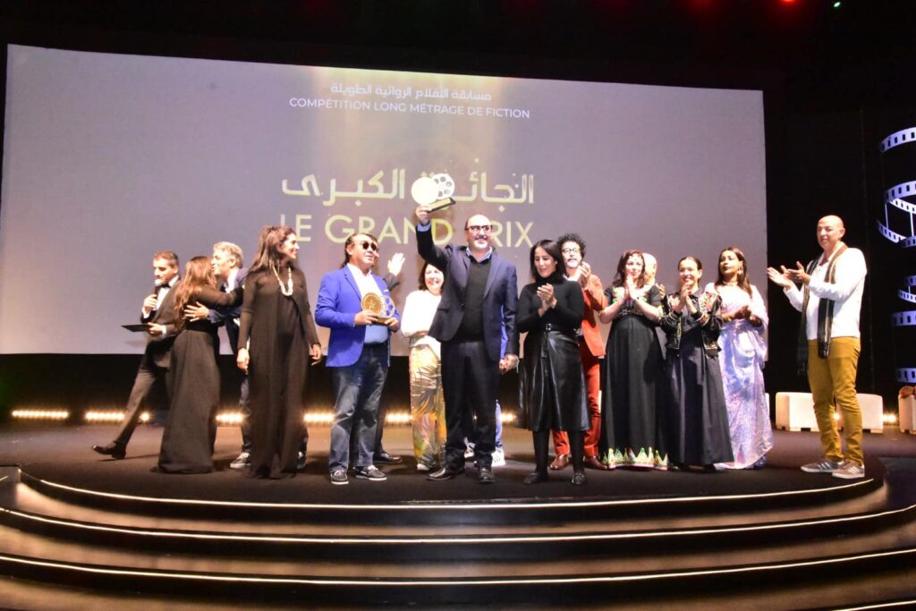 "أبي لم يمت" لعادل الفاضلي يظفر بالجائزة الكبرى للمهرجان الوطني للفيلم بطنجة