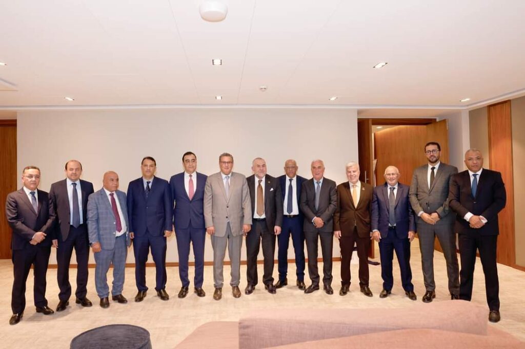 عزيز أخنوش يلتقي رؤساء غرف التجارة والصناعة والخدمات