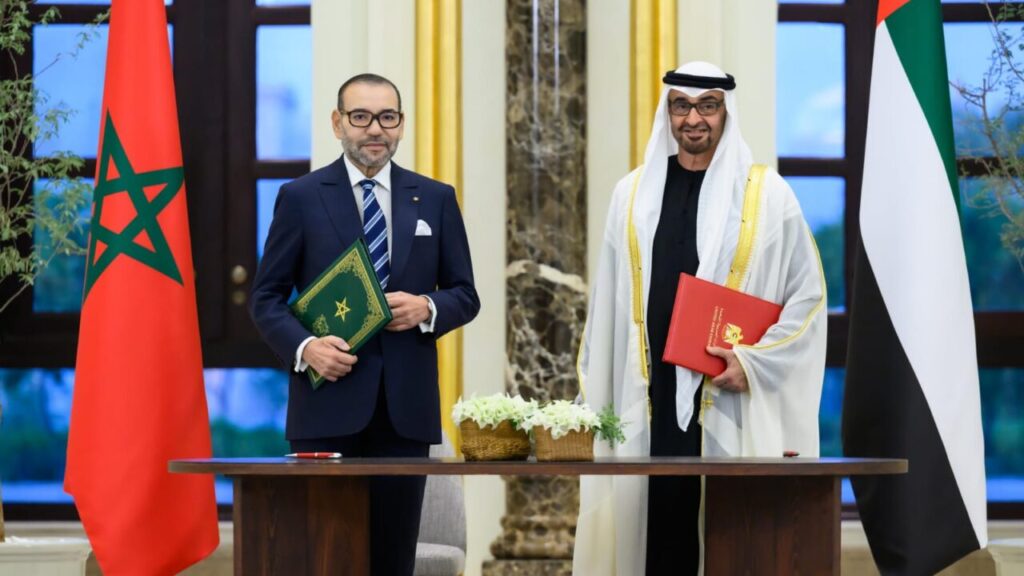 الملك محمد السادس ومحمد بن زايد آل نهيان رئيس دولة الإمارات العربية المتحدة.