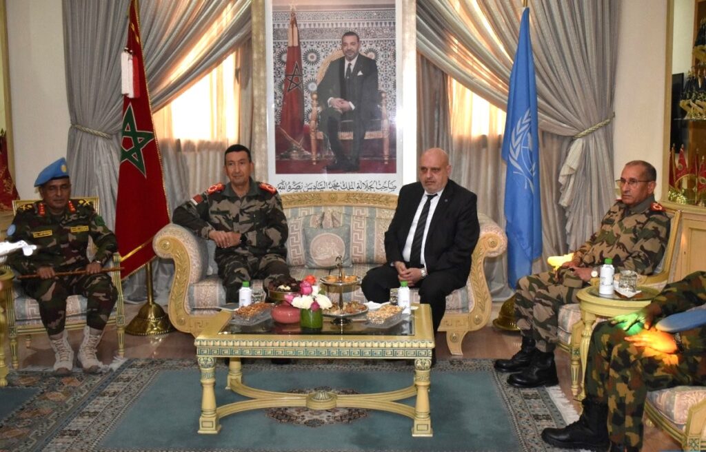 المفتش العام للقوات المسلحة الملكية يتباحث مع الممثل الخاص للأمين العام للأمم المتحدة رئيس بعثة المينورسو