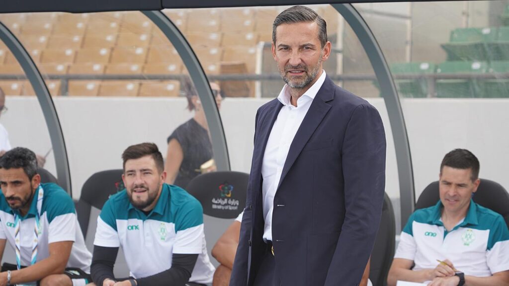 جوزيف زينباور، مدرب فريق الرجاء البيضاوي