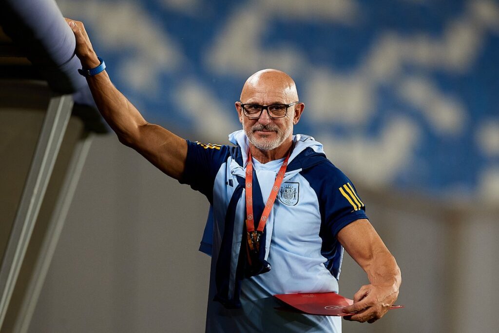 لويس دي لا فوينتي مدرب منتخب إسبانيا