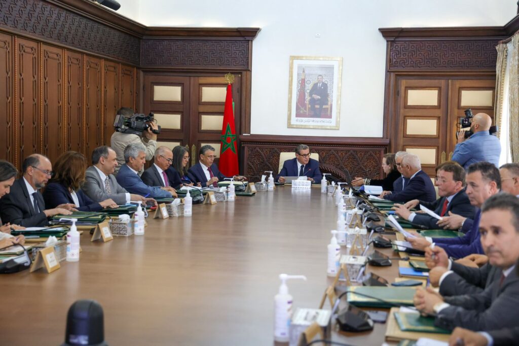رئيس الحكومة يترأس الاجتماع الثاني للجنة الوطنية للمساواة بين الجنسين وتمكين المرأة