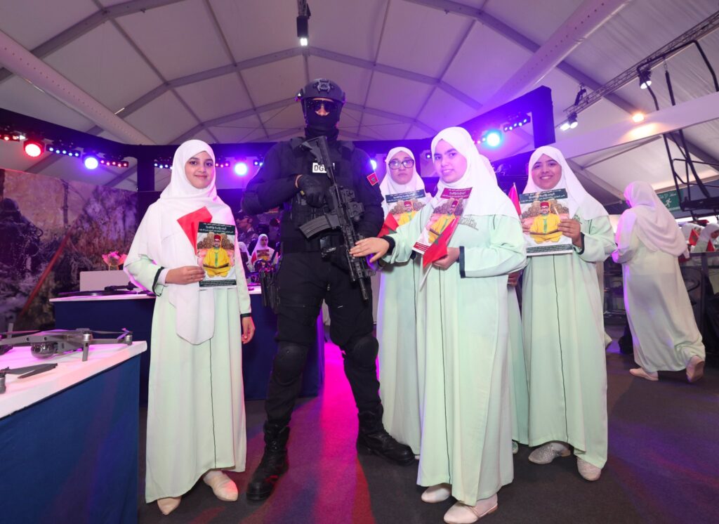 جانب من زيارة قامت بها 220 تلميذة من حافظات القرآن الكريم من دار الفقيهة للتعليم العتيق بجماعة تامسولت بإقليم تارودانت لفضاء أيام الأبواب المفتوحة للأمن الوطني بمدينة أكادير