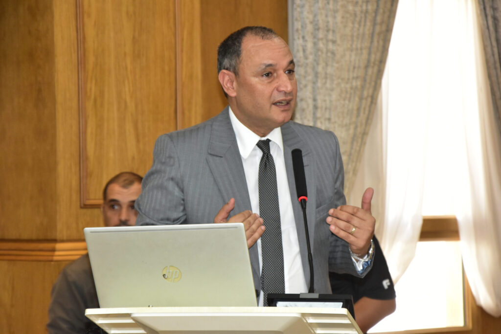 رياض مزور