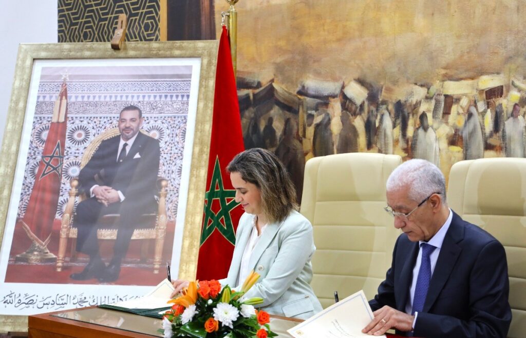 اتفاقية شراكة بين مجلس النواب والوزارة المنتدبة المكلفة بالانتقال الرقمي لتعزيز الطابع الرسمي للأمازيغية