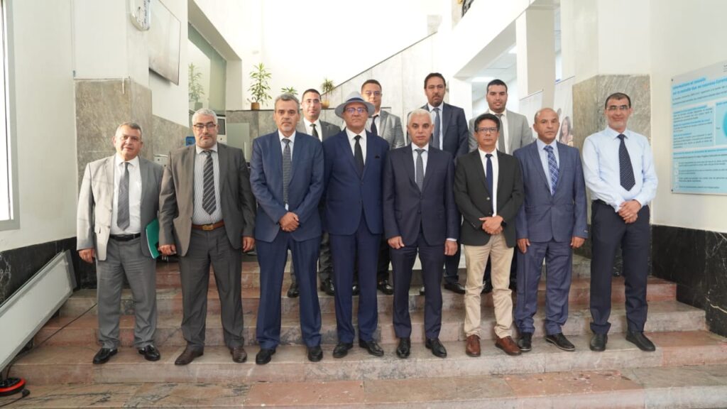 آيت الطالب يُوقع محضر اتفاق مع النقابات الصحية