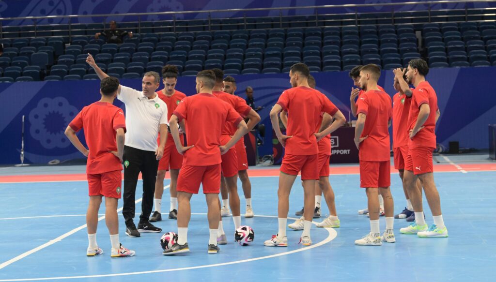 هشام الدكيك، مدرب المنتخب المغربي لكرة القدم داخل القاعة