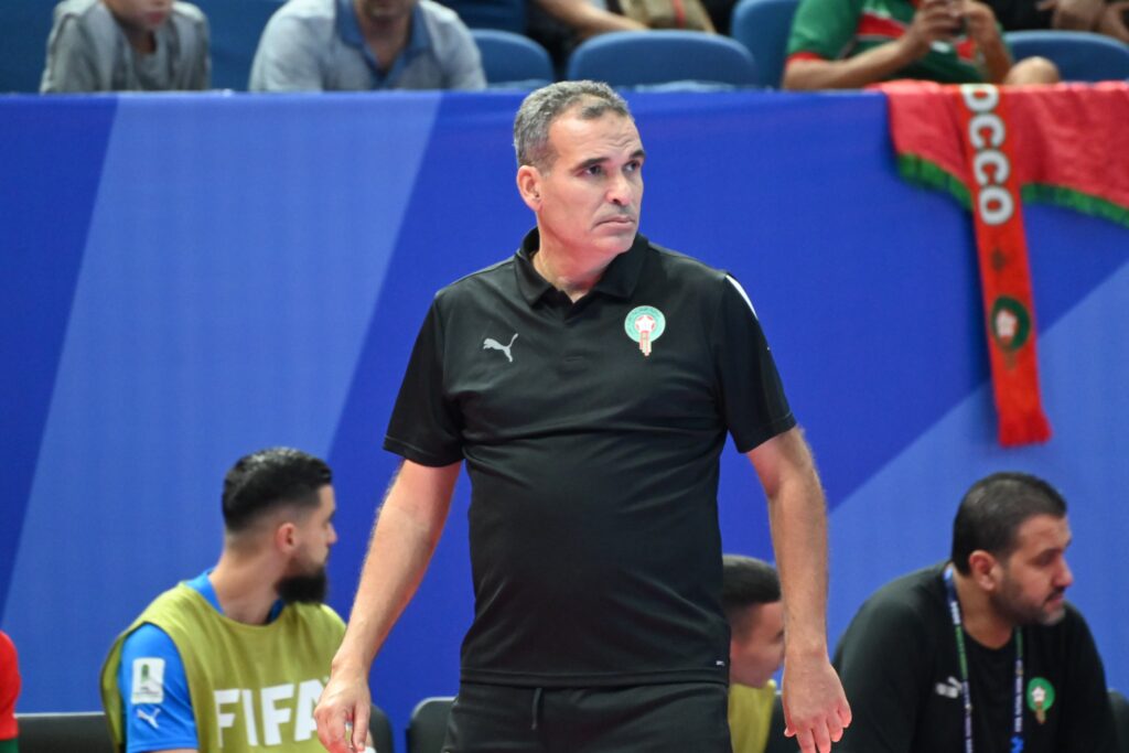 هشام الدكيك، مدرب المنتخب المغربي لكرة القدم داخل القاعة