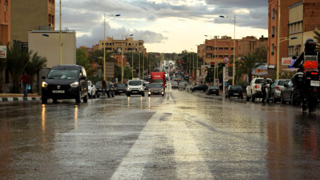 أجواء ماطرة بمدينة الرشيدية