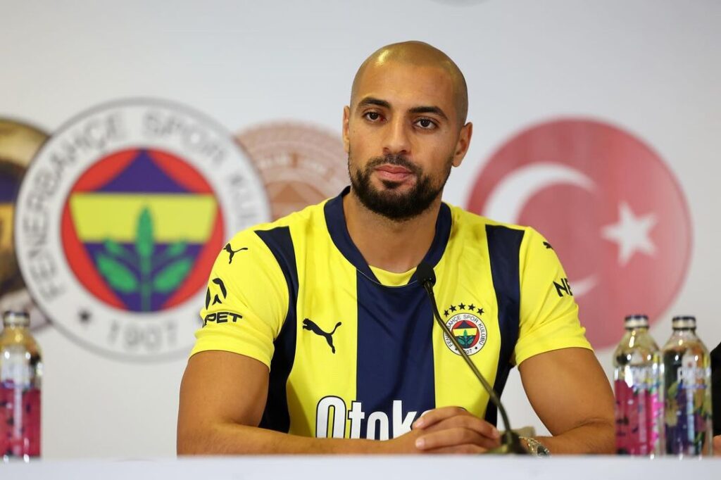 الدولي المغربي، سفيان أمرابط، لاعب فنربخشة التركي
