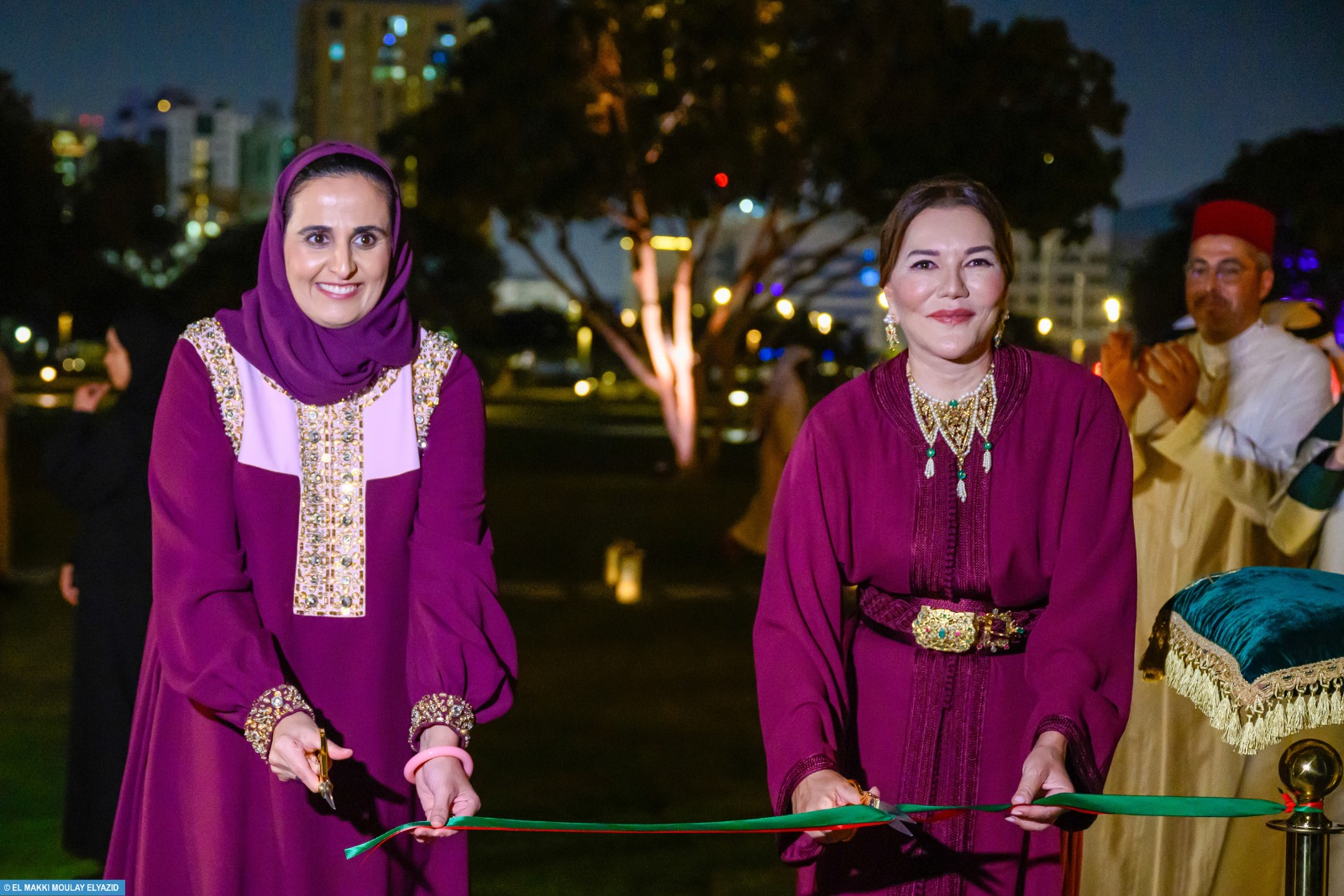 العام الثقافي (قطر- المغرب 2024).. صاحبة السمو الملكي الأميرة للا حسناء، مرفوقة بسعادة الشيخة المياسة بنت حمد آل ثاني ، تدشن بالدوحة الجناح المغربي " دار المغرب"
