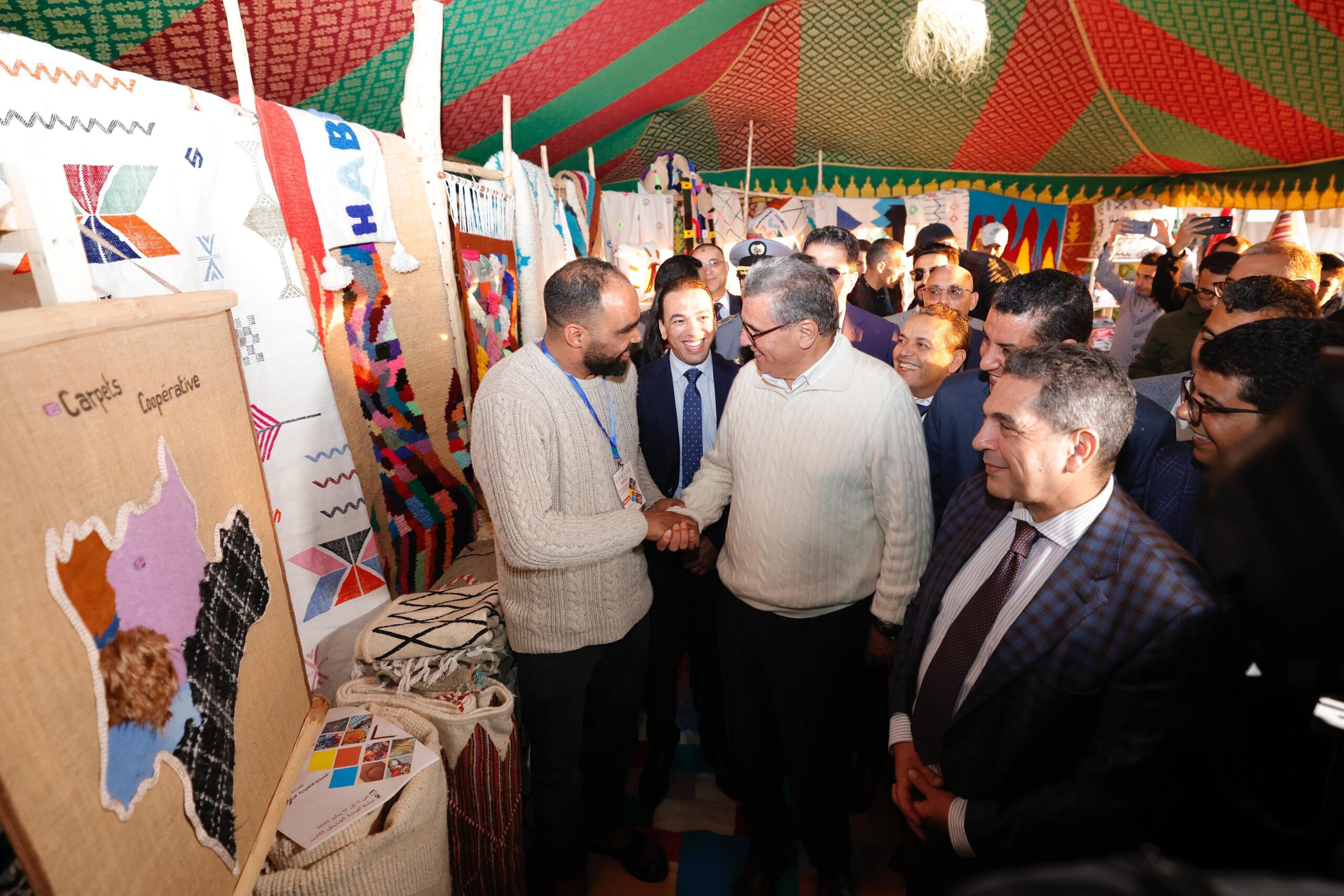  أخنوش يقوم بزيارة لمعرض الصناعة التقليدية لأكادير إداوتنان