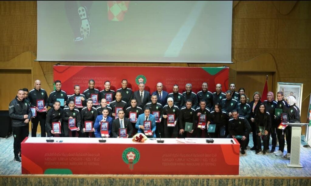 الجامعة الملكية المغربية لكرة القدم تكرم حكام متقاعدين