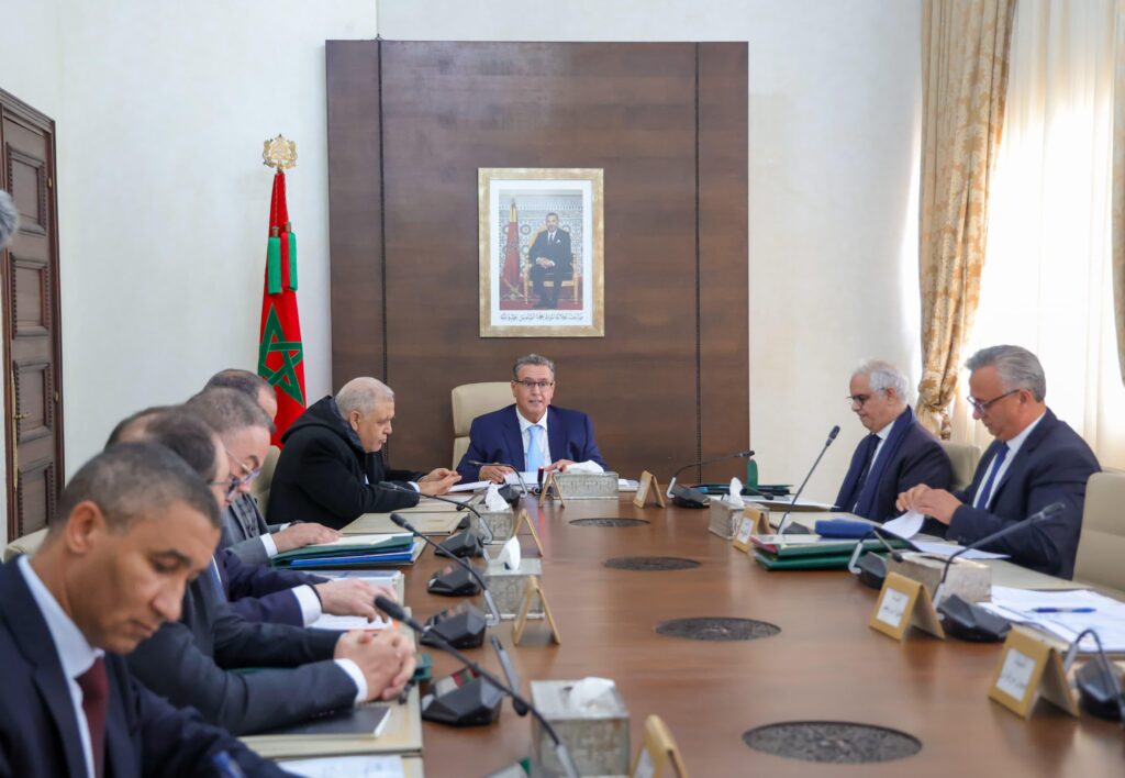 رئيس الحكومة يترأس اجتماع لجنة القيادة المكلفة بـ"عرض المغرب" في مجال الهيدروجين الأخضر
