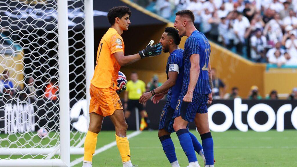 ياسين بونو الهلال