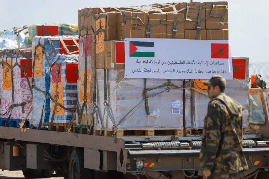 المغرب يرسل 180 طنا من المساعدات الإنسانية والطبية إلى غزة