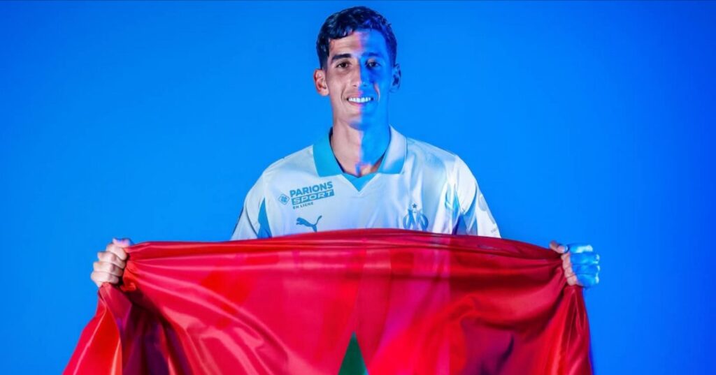 نايف أكرد بقميص أولمبيك مارسيليا