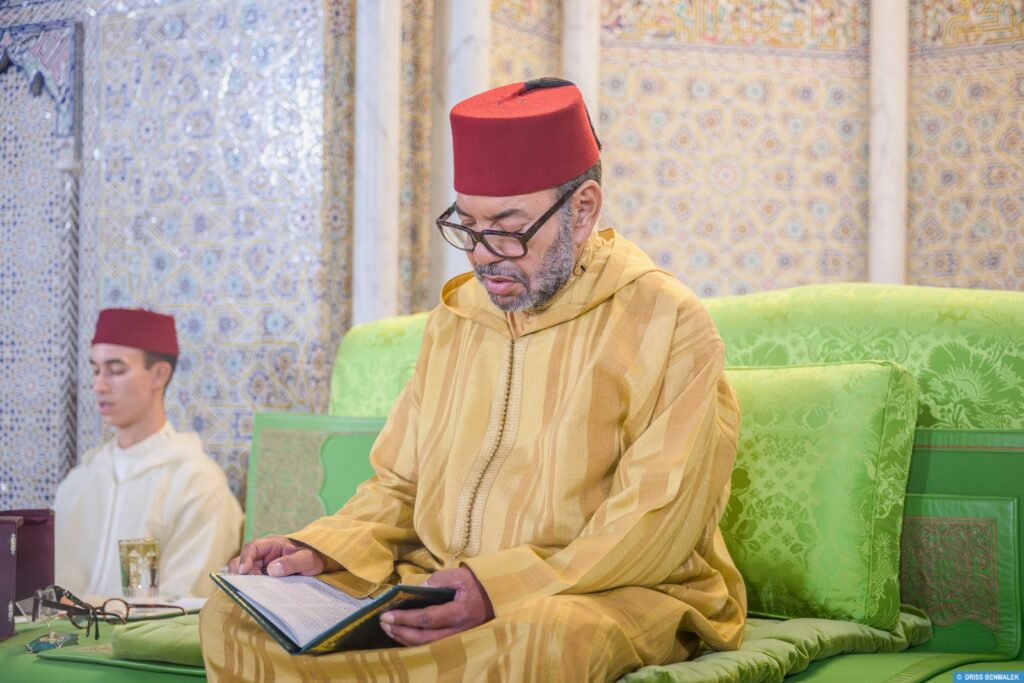 أمير المؤمنين يترأس بمسجد حسان بالرباط حفلا دينيا إحياء لليلة المولد النبوي الشريف