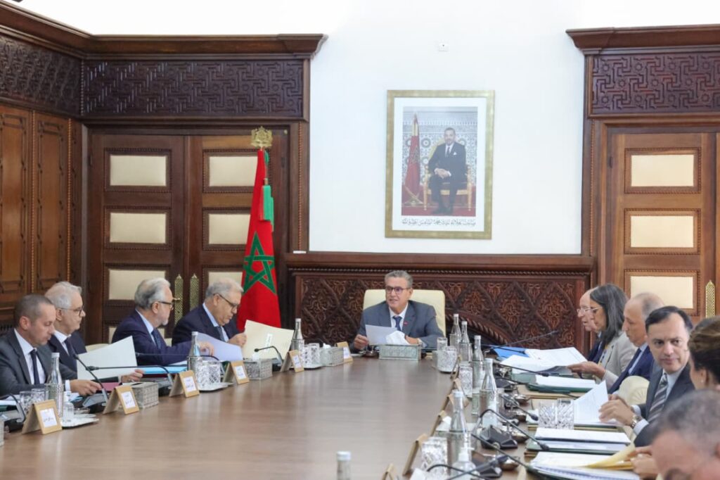 الحكومة ترفع التعويضات العائلية إلى 100 درهم للطفل الرابع والخامس والسادس مجلس الحكومة