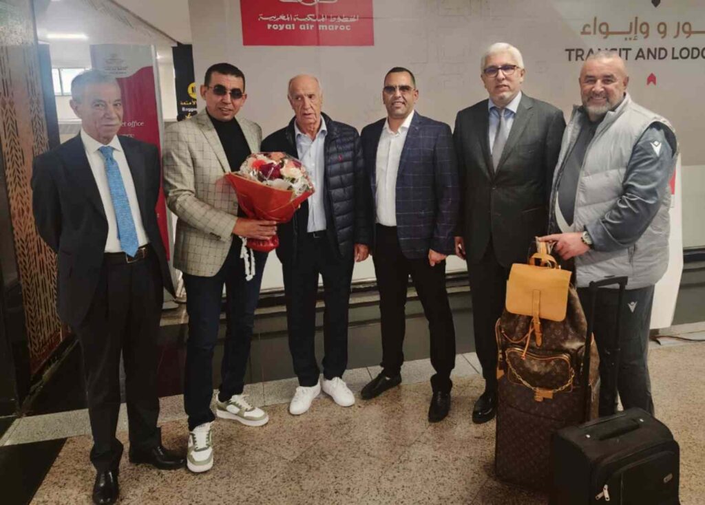 استقبال خاص لبعثة اتحاد العاصمة الجزائري عند وصولها إلى المغرب