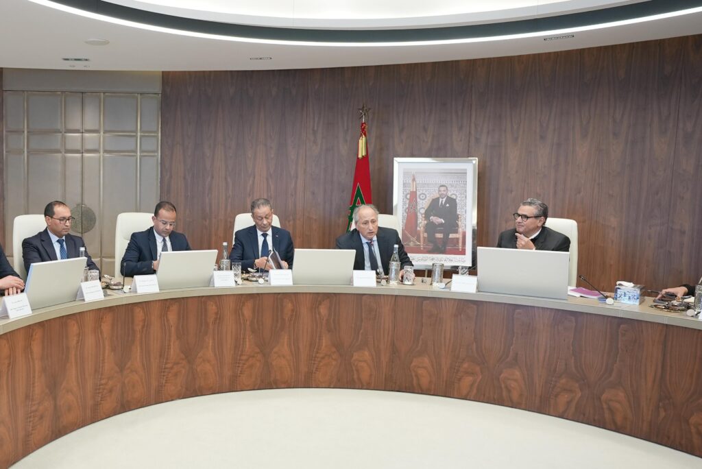رئيس الحكومة يترأس اجتماع تقديم الخطة الاستراتيجية للشركة الوطنية لإنجاز وتدبير المنشآت الرياضية