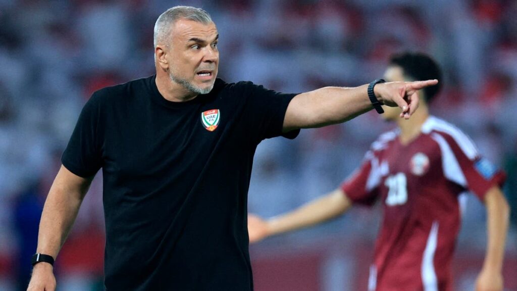 الروماني كوزمين أولاريو، مدرب منتخب الإمارات