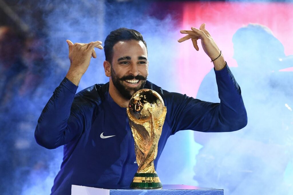 الدولي الفرنسي السابق ذو الأصول المغربية، عادل رامي