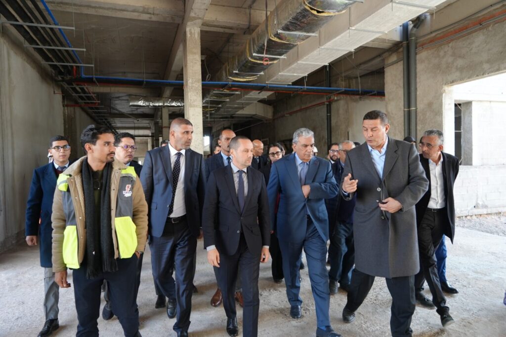 التهراوي يتفقد تقدم أشغال المركزين الاستشفائيين الجامعيين بالعيون وكلميم