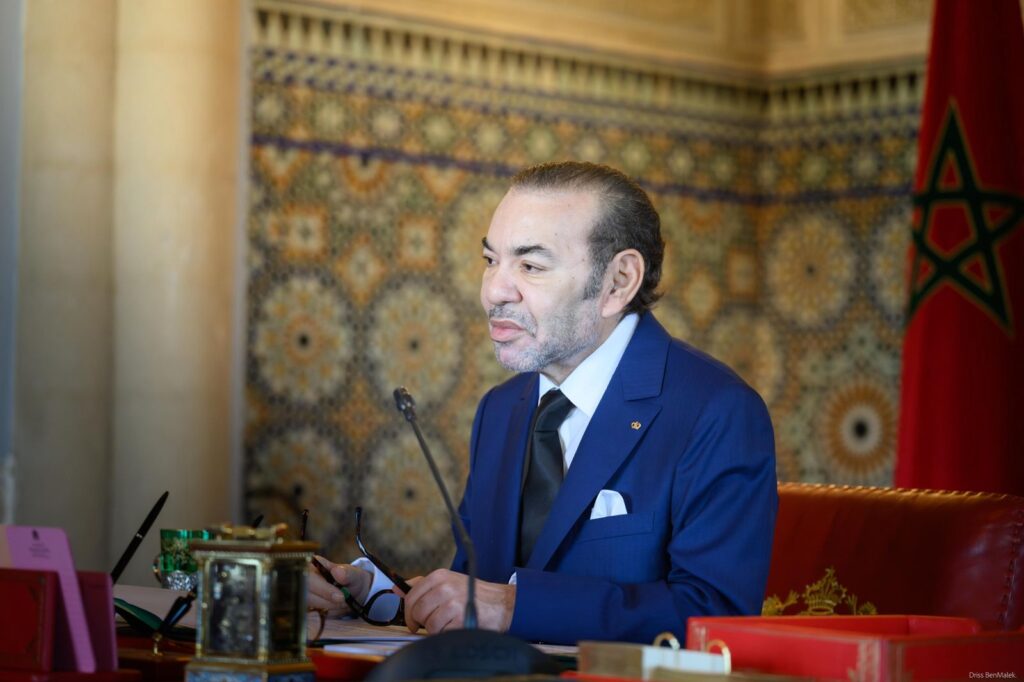مجلس وزاري برئاسة محمد السادس بالقصر الملكي بالرباط، خصص لتدارس الجيل الجديد من برامج التنمية الترابية المندمجة، بغلاف مالي يناهز 210 مليارات درهم، مع اعتماد منصة رقمية لتعزيز الشفافية وتتبع المشاريع، وإصلاح قانوني يروم توسيع صلاحيات الجهات وتقوية حكامتها.