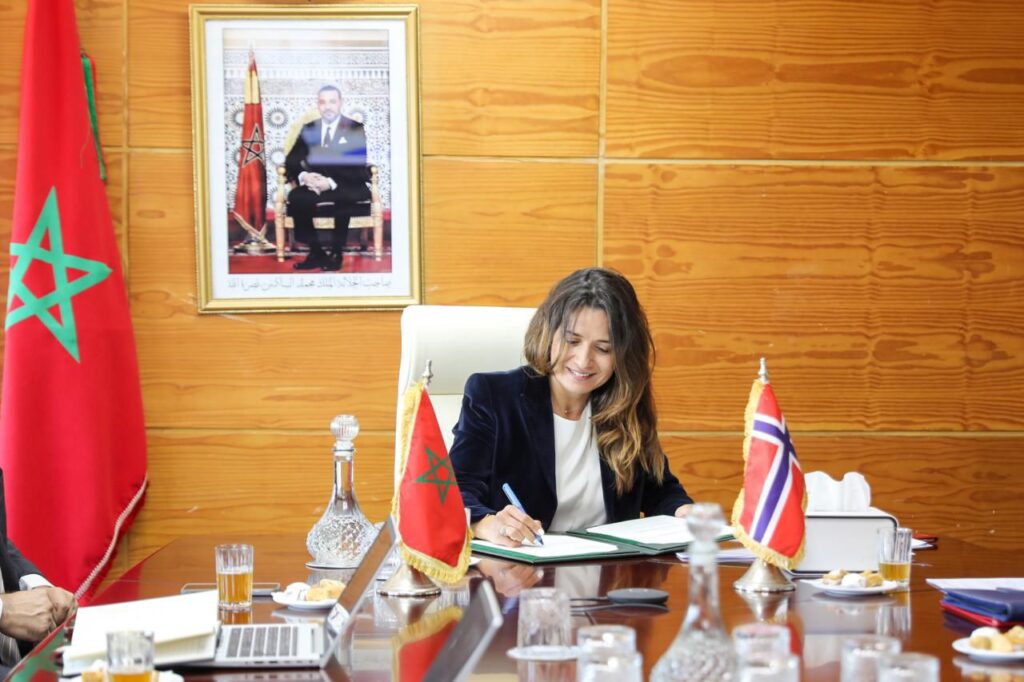 المغرب والنرويج يوقعان اتفاقا مناخيا لتنفيذ المادة 6.2 من اتفاق باريس