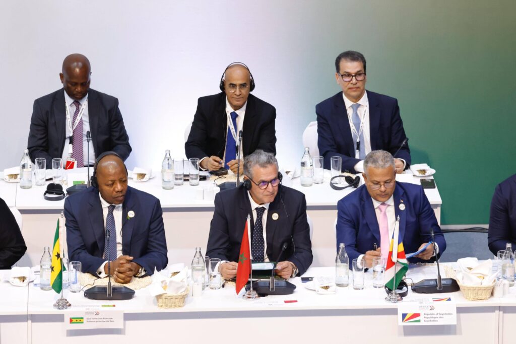 السيد أخنوش في منتدى "إفريقيا إلى الأمام": الصناعة، إحدى ركائز التحول الاقتصادي بالمغرب، تحت قيادة جلالة الملك