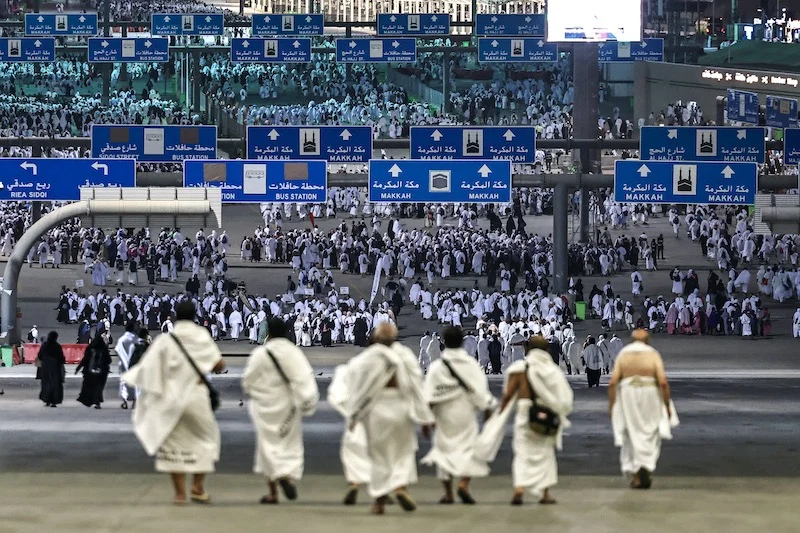 أكثر من 1,7 ملايين حاج ينهون مناسك الحج ويغادرون مكة الحج