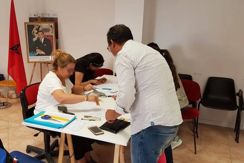 قنصلية متنقلة تخدم الجالية المغربية بآفيلا