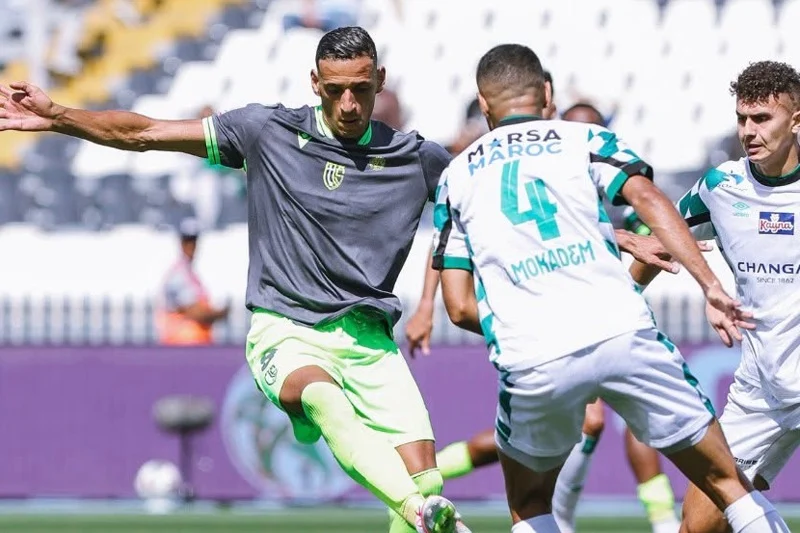 البطولة الاحترافية.. الرجاء الرياضي يتعادل مع اتحاد تواركة الرجاء الرياضي يتعادل مع اتحاد تواركة