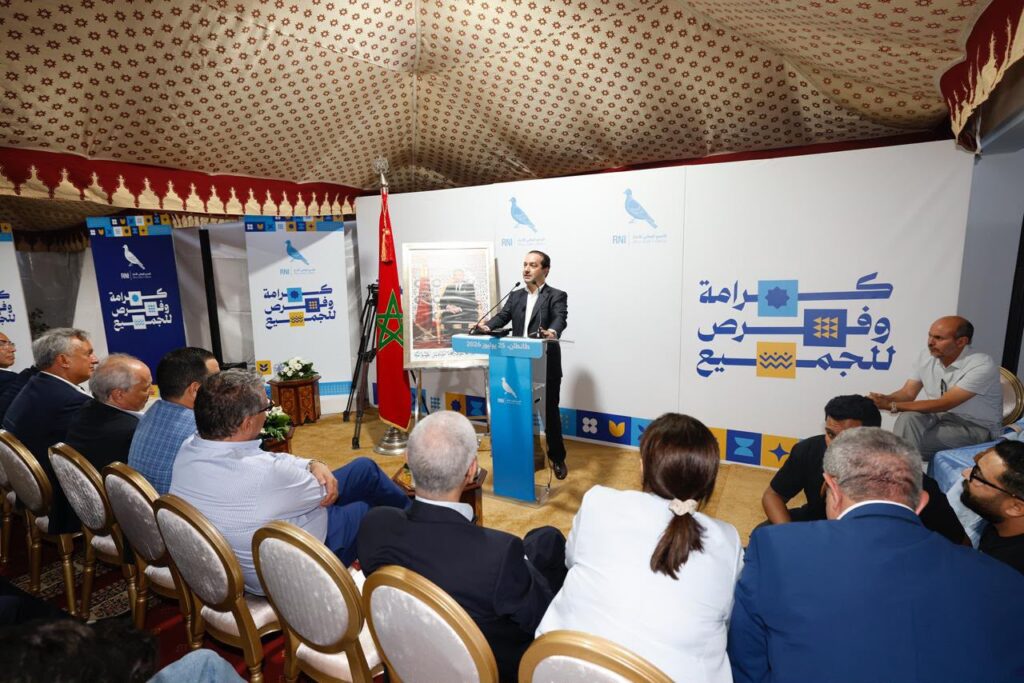 شوكي من طانطان.. نراهن على المرتبة الأولى في التشريعيات لمواصلة دينامية الإصلاح والتنمية محمد شوكي رئيس حزب التجمع الوطني للأحرار