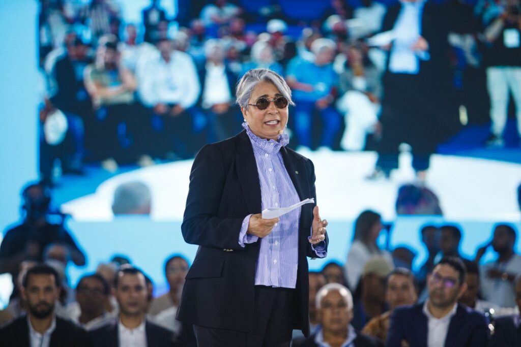 نوال المتوكل: برنامج الأحرار يجسد قيم العمل والانضباط ويقدم رؤية واقعية لمغرب الطموح والفرص نوال المتوكل، الوزيرة السابقة وعضو المجلس الوطني لحزب التجمع الوطني للأحرار