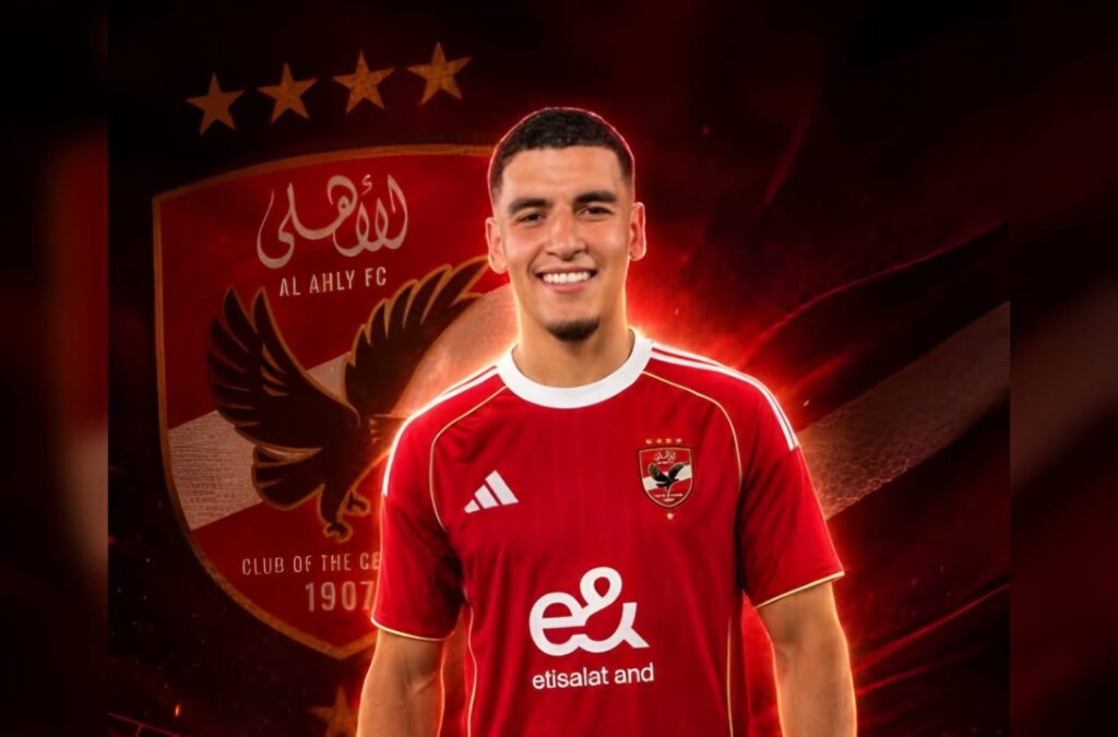 بنجديدة: الانضمام إلى الأهلي محطة مهمة في مسيرتي وسأقاتل لإسعاد الجماهير المهاجم المغربي سفيان بنجديدة