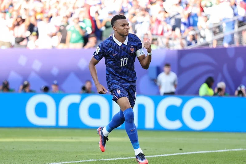 مبابي يقود فرنسا لعبور باراغواي وملاقاة المغرب في ربع نهائي كأس العالم مبابي