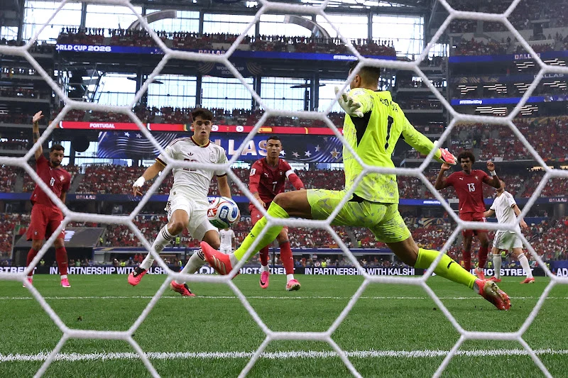 إسبانيا تحسم “الديربي الإيبيري” بهدف قاتل وترسل البرتغال خارج المونديال المنتخب الإسباني