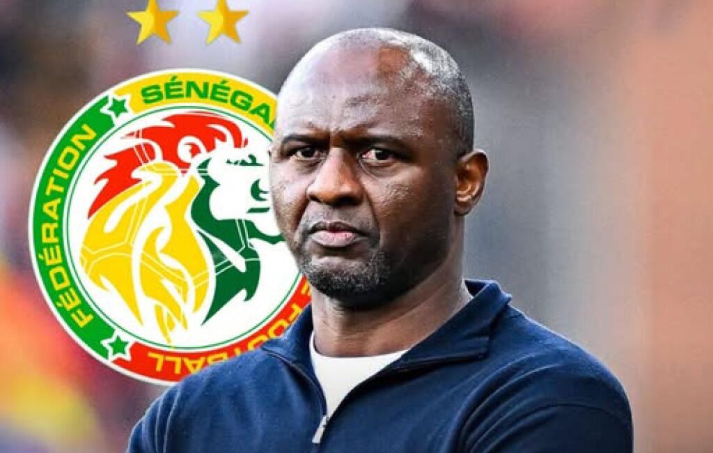 باتريك فييرا يعود إلى الواجهة من بوابة المنتخب السنغالي الفرنسي السنغالي باتريك فييرا، مدربا للمنتخب السنغالي الأول