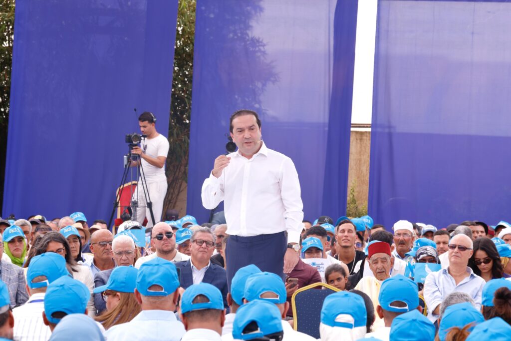 شوكي يرد على لقجع من إقليم الصويرة: 5000 درهم بالتفاوض لا بـ”الكاشي والستيلو” محمد شوكي، رئيس حزب التجمع الوطني للأحرار