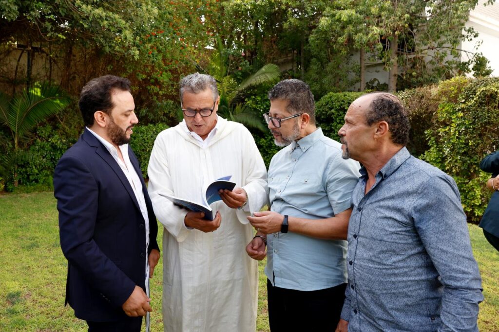 أخنوش يلتقي فنانين مغاربة لبحث واقع القطاع الثقافي